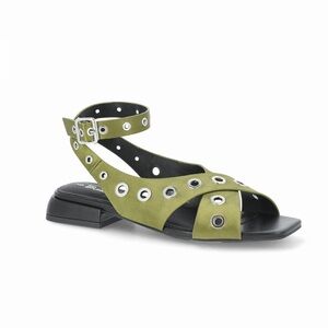 NWT No Boundaries Strappy Grommet Sandals Green with Silver Accents Women’s 8